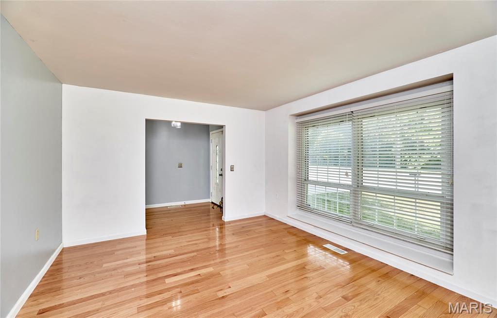 1211 Big Bend Road Ballwin, MO 63021 - Photo 7 of 40