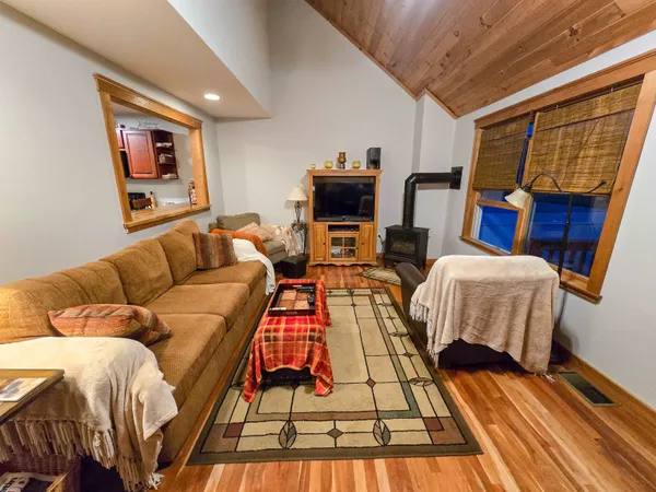 $2,100 | 145 Knight Lane, Williston, VT 05495