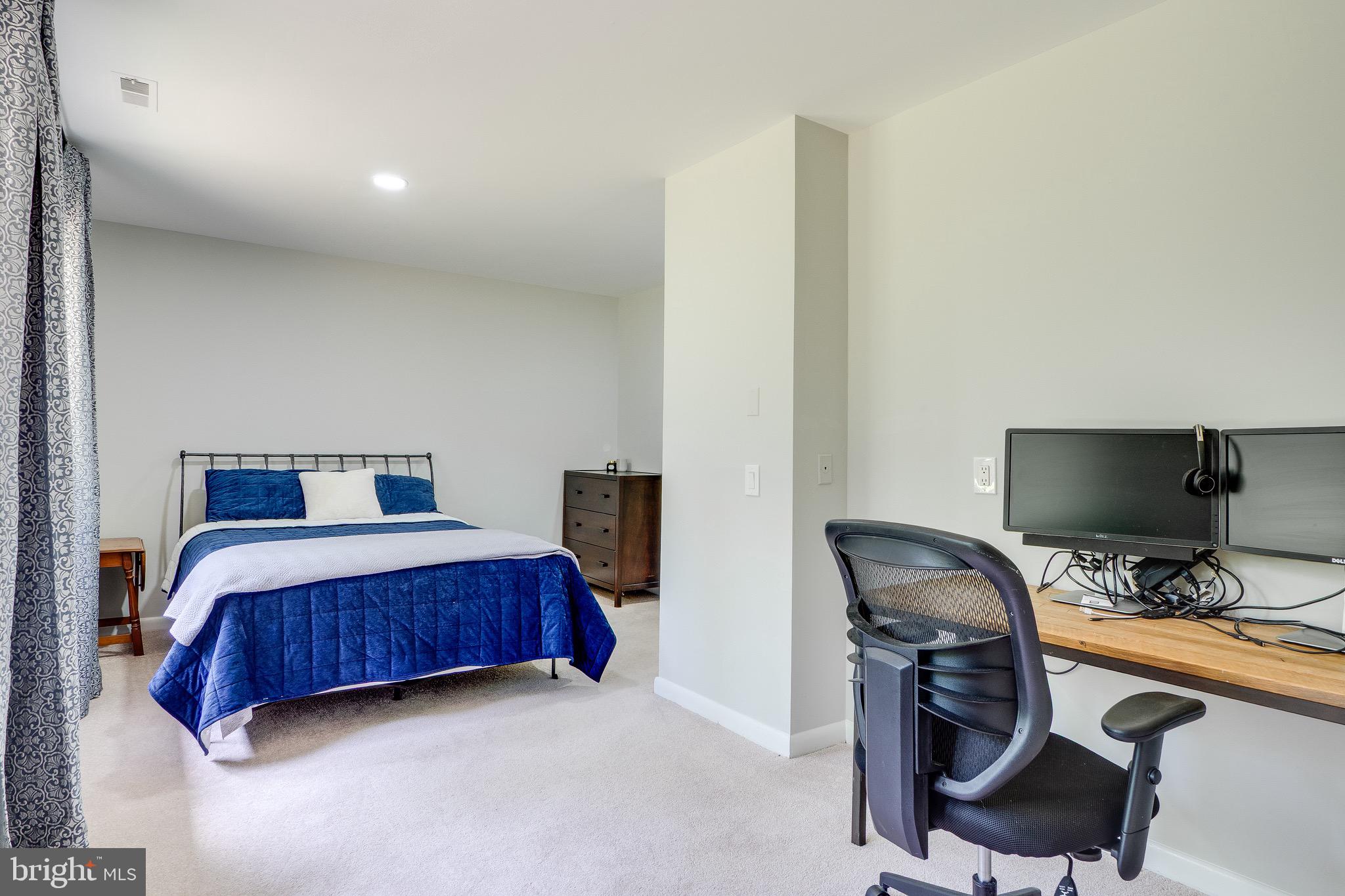 10236 Lawyers Road Vienna, VA 22181 - Photo 41 of 47