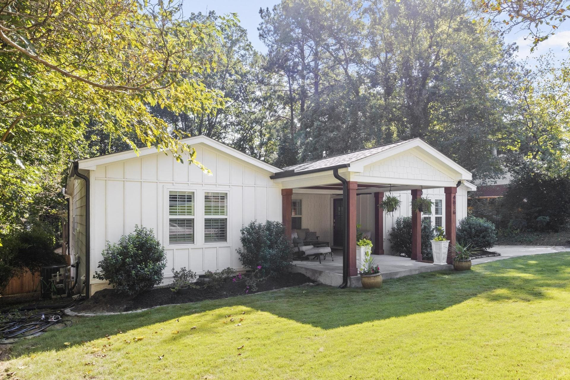 4816 Radcliff Road Raleigh, NC 27609 - Photo 49 of 52 Exterior Front