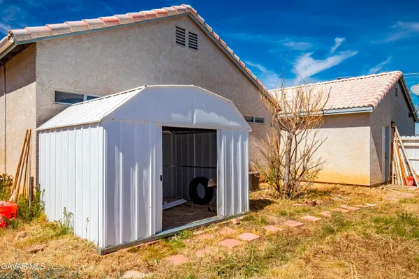 $279,900 | 9020 Redwood Boulevard, California City, CA 93505