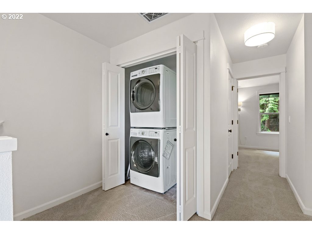9231 Northwest Germantown Road Portland, OR 97231 - Photo 14 of 30 Laundry