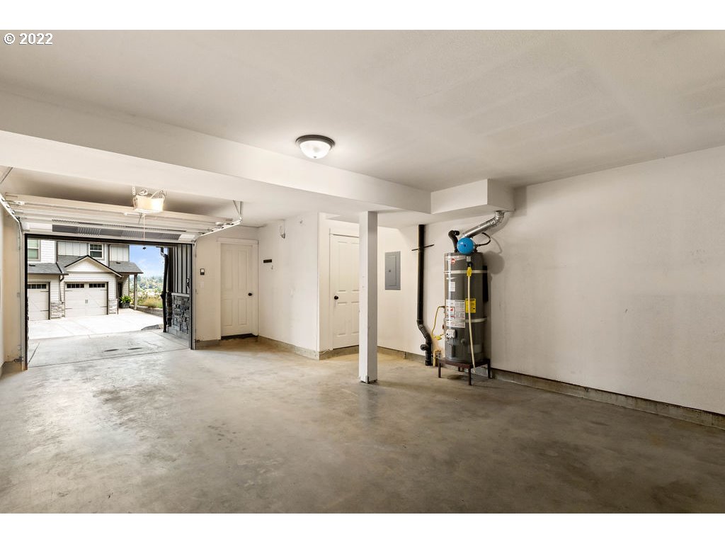 9231 Northwest Germantown Road Portland, OR 97231 - Photo 28 of 30 Garage