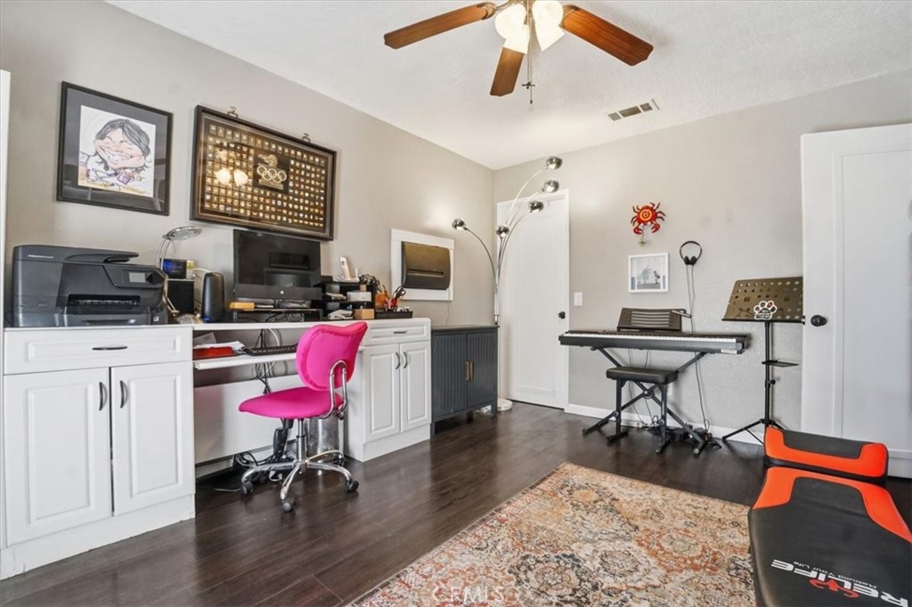 21089 Ottawa Road Apple Valley, CA 92308 - Photo 18 of 68