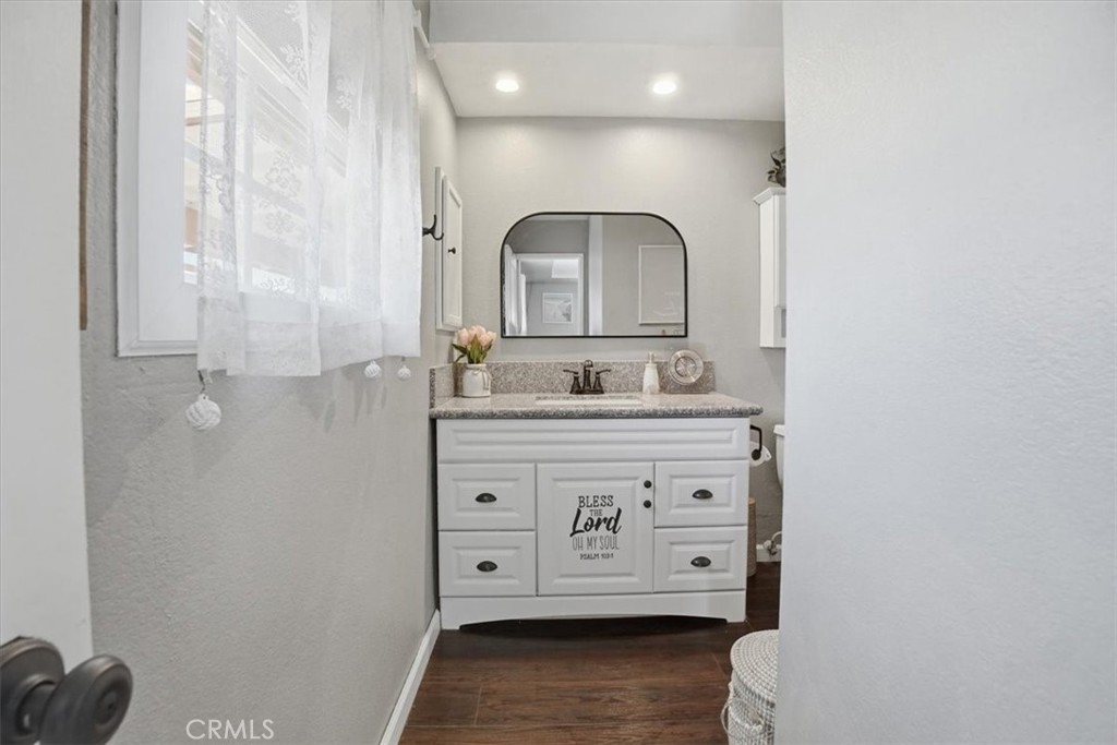 21089 Ottawa Road Apple Valley, CA 92308 - Photo 3 of 68