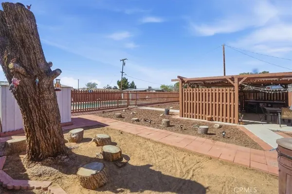 $459,990 | 21089 Ottawa Road, Apple Valley, CA 92308