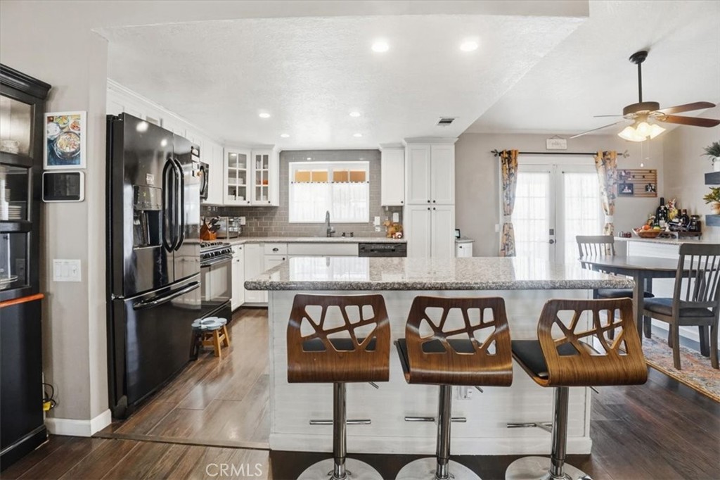 21089 Ottawa Road Apple Valley, CA 92308 - Photo 6 of 68