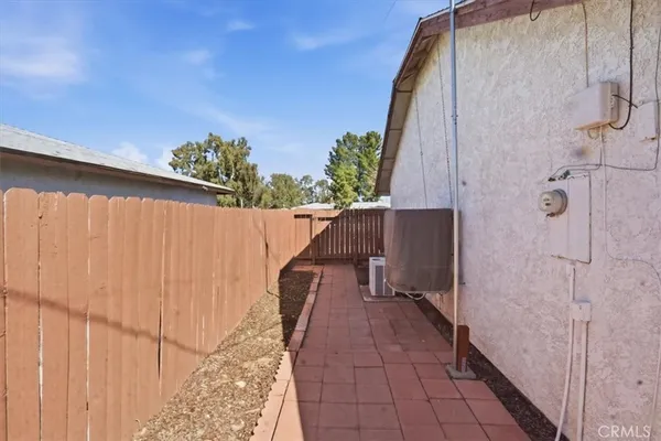 $459,990 | 21089 Ottawa Road, Apple Valley, CA 92308