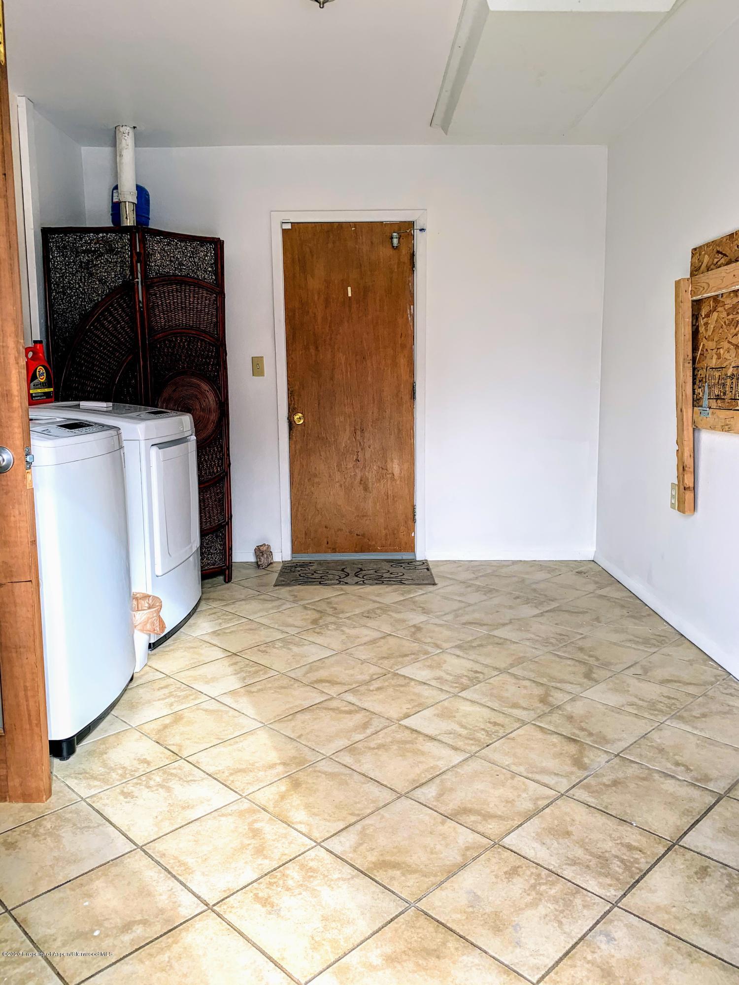301 West 25th Street Rifle, CO 81650 - Photo 16 of 34 Laundry/Mudroom