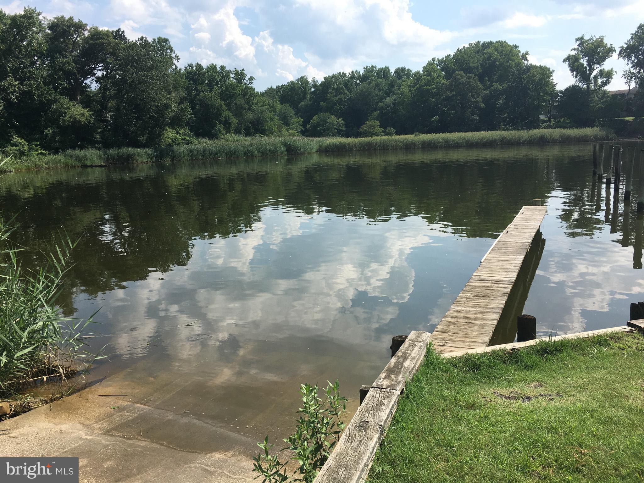 301 Winston Road Pasadena, MD 21122 - Photo 3 of 30 Community Boat Ramp