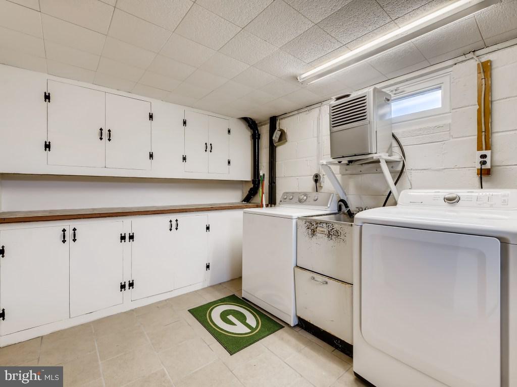 301 Winston Road Pasadena, MD 21122 - Photo 23 of 30 Basement Laundry Room