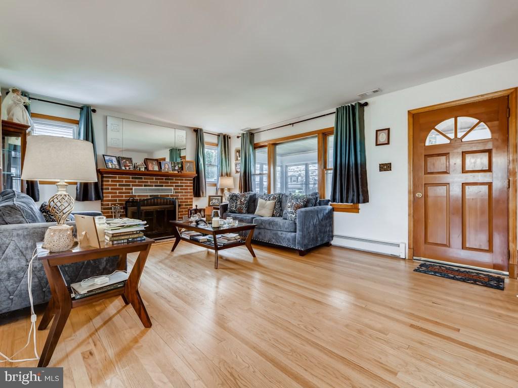 301 Winston Road Pasadena, MD 21122 - Photo 4 of 30 Beautiful Hardwood Flooring Throughout