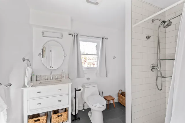 $2,495,000 | 105 Whalers Walk, Edgartown, MA 02539