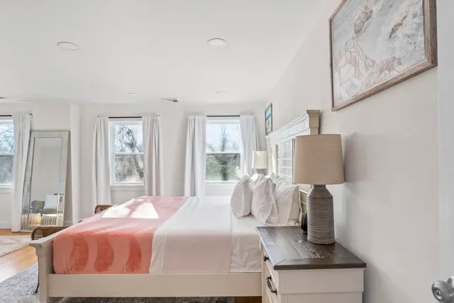 $2,495,000 | 105 Whalers Walk, Edgartown, MA 02539