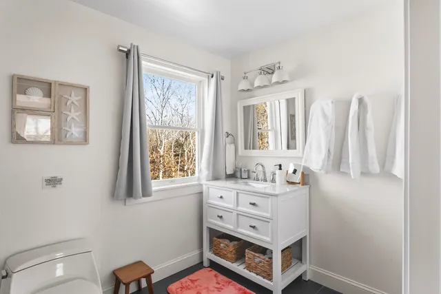 $2,495,000 | 105 Whalers Walk, Edgartown, MA 02539