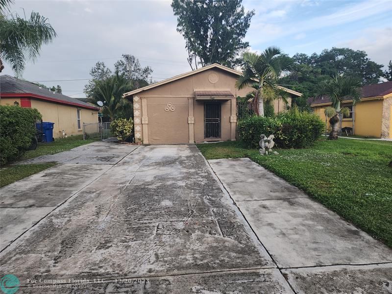 2440-r J R J Hendley Ave  