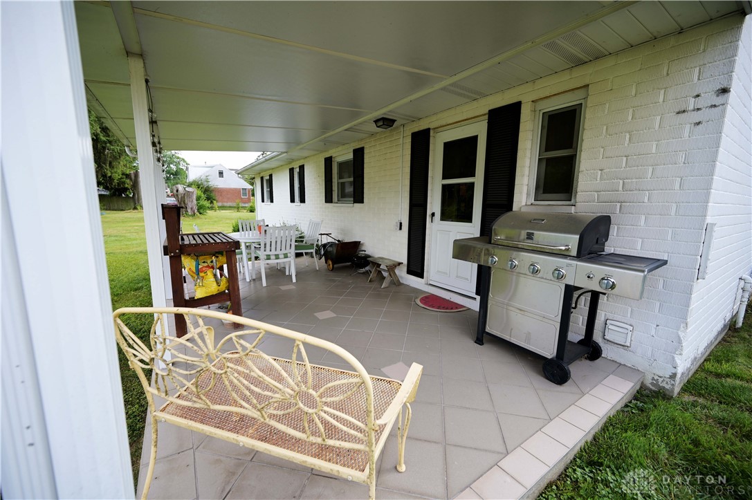 4356 Sunray Road Dayton, OH 45429 - Photo 16 of 25 Covered Patio