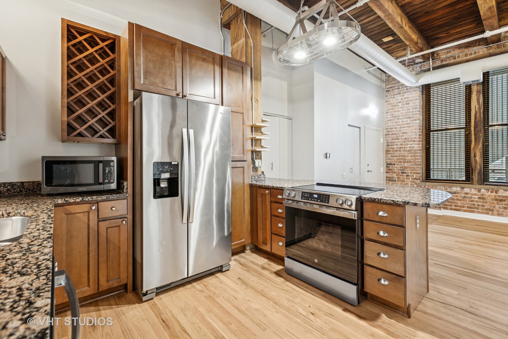 331 South Peoria Street, Unit 206 Chicago, IL 60607 - Photo 4 of 15