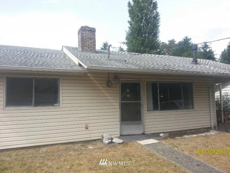 3312 Northeast 7th Place Renton, WA 98056 - Photo 1 of 7