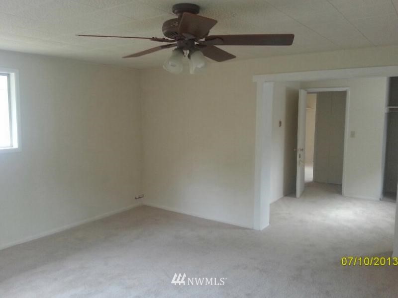 3312 Northeast 7th Place Renton, WA 98056 - Photo 7 of 7