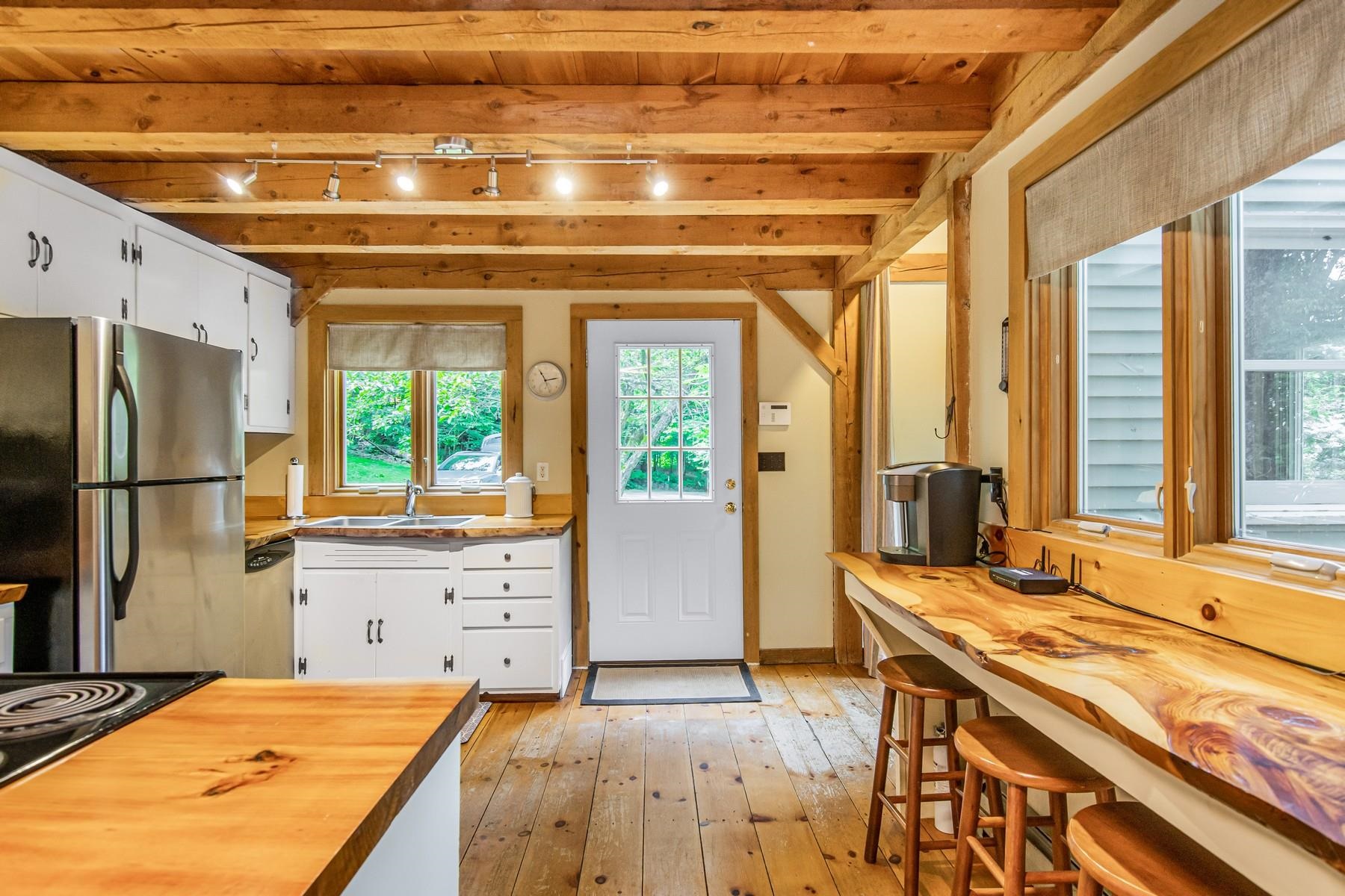 255 North Hill Road Stowe, VT 05672 - Photo 11 of 39