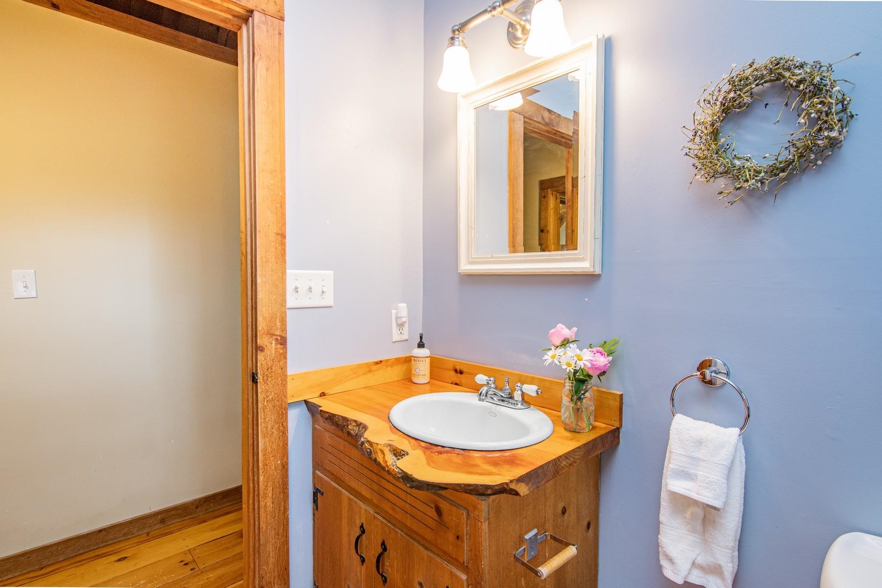 255 North Hill Road Stowe, VT 05672 - Photo 32 of 39