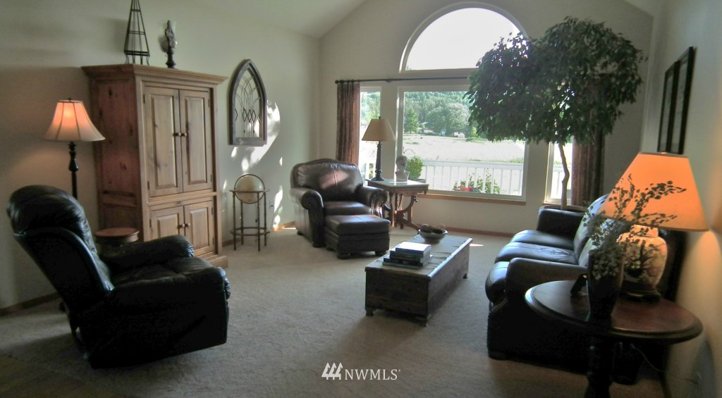 64 Lester Way Sequim, WA 98382 - Photo 5 of 24 Gallery Image 5