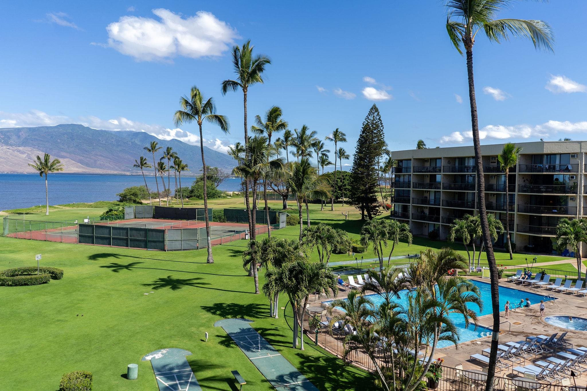 1032 South Kihei Road, Unit B420 Kihei, HI 96753 - Photo 32 of 47 a garden view with a sitting space