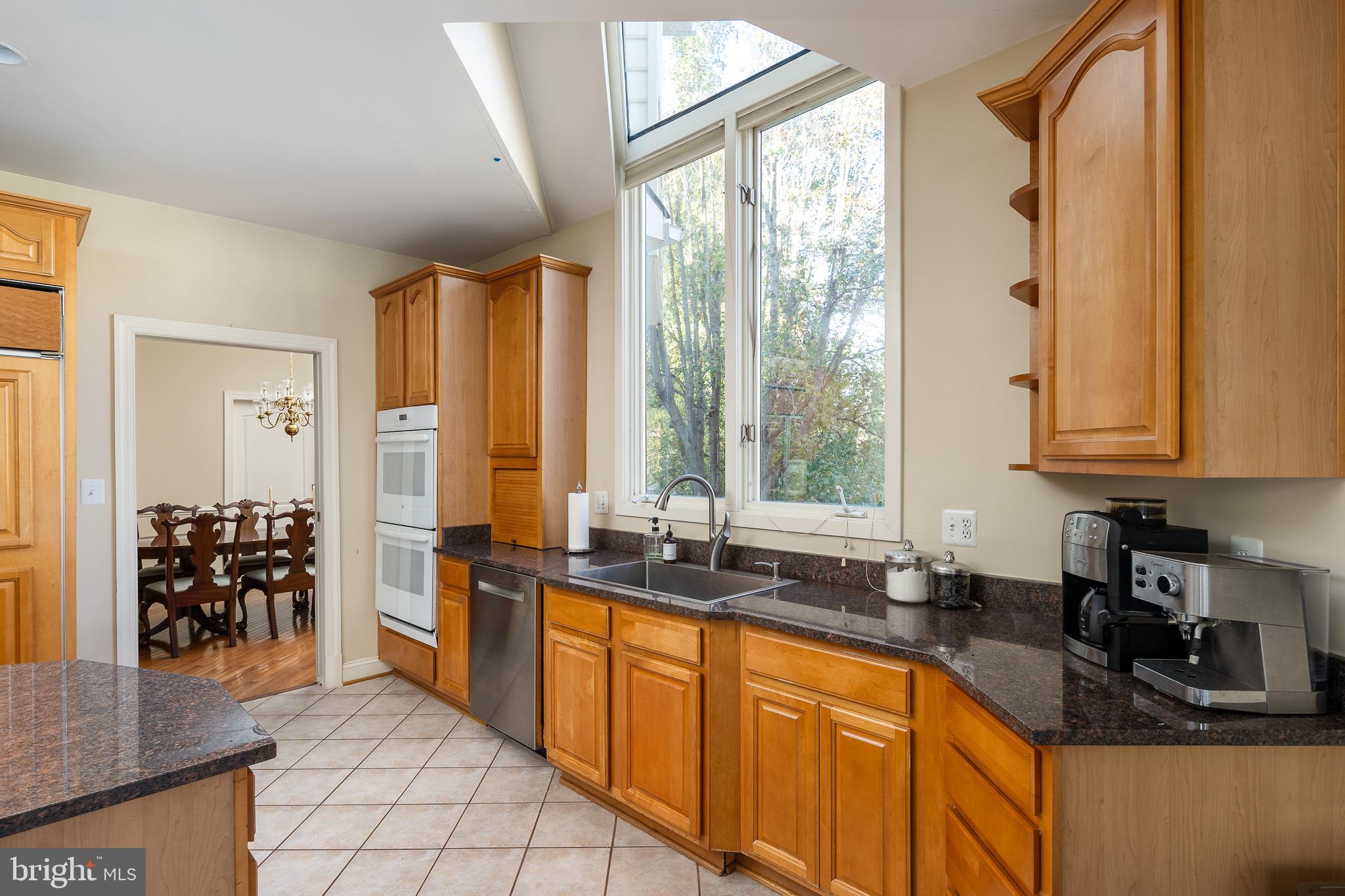 12012 Creekbend Drive Reston, VA 20194 - Photo 17 of 49