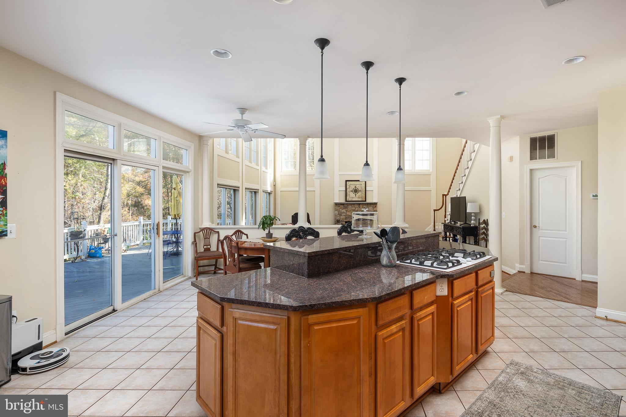 12012 Creekbend Drive Reston, VA 20194 - Photo 18 of 49