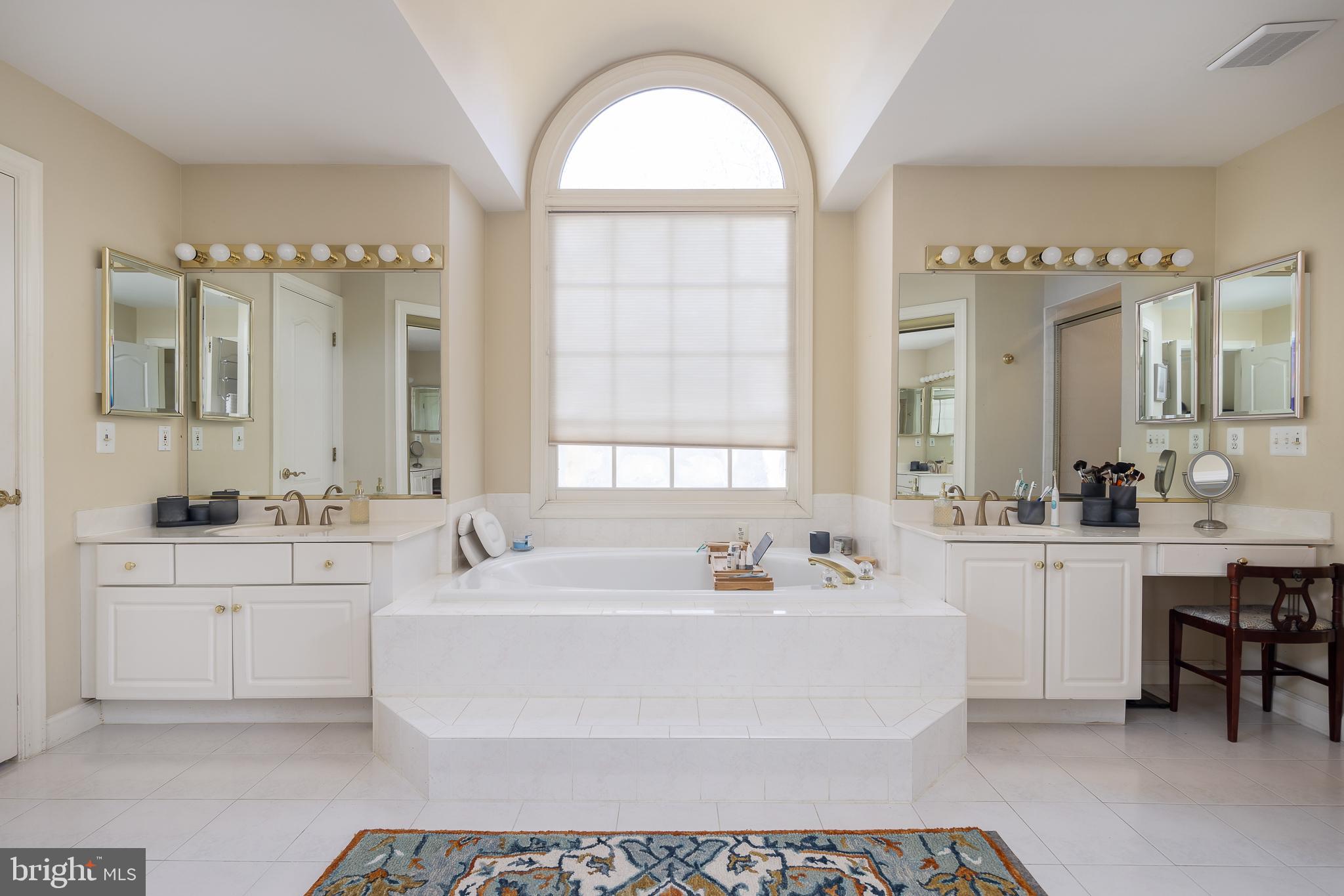 12012 Creekbend Drive Reston, VA 20194 - Photo 29 of 49