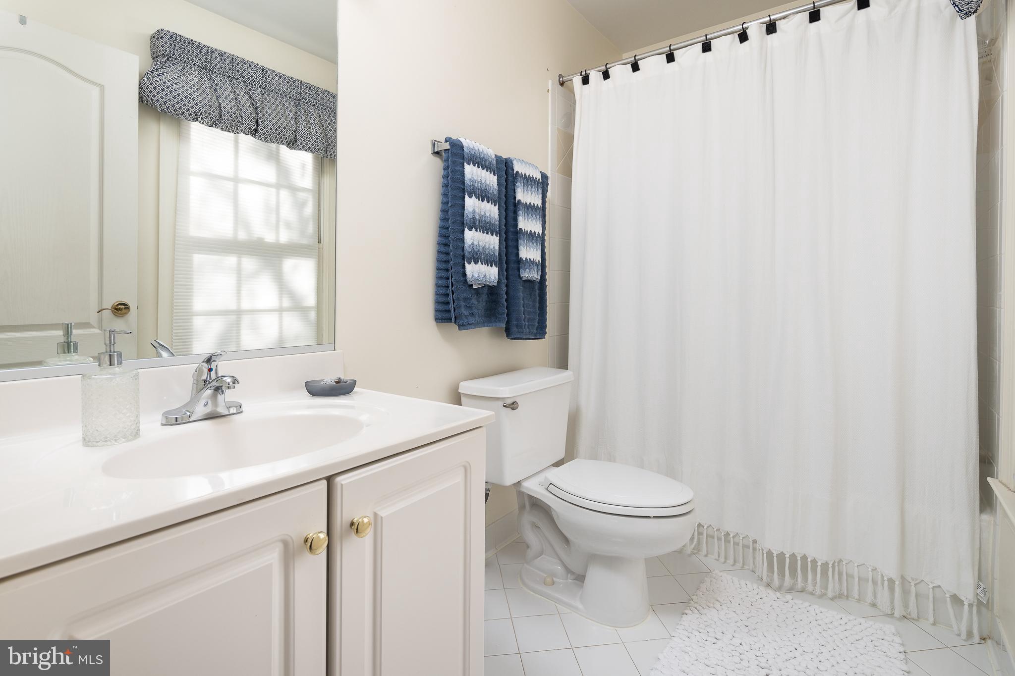 12012 Creekbend Drive Reston, VA 20194 - Photo 31 of 49