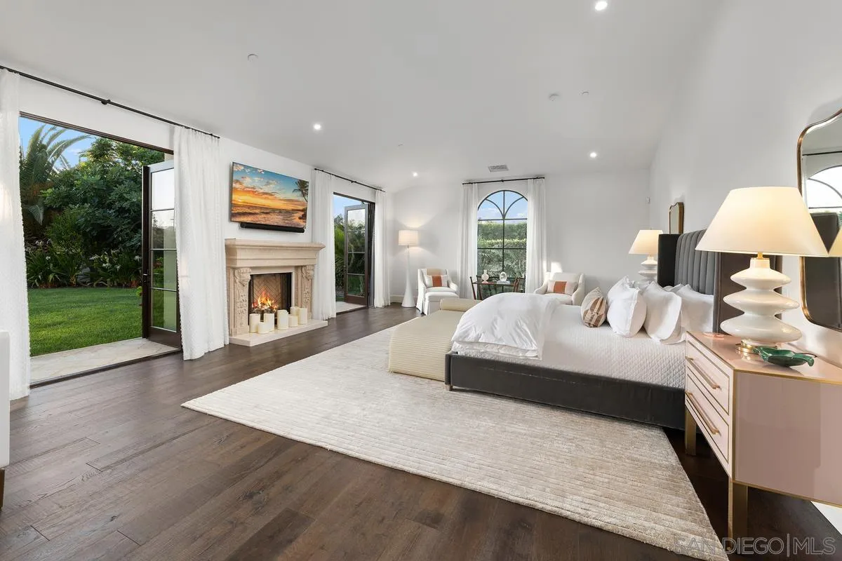 16304 Via De Santa Fe Rancho Santa Fe, CA 92091 - Photo 17 of 35