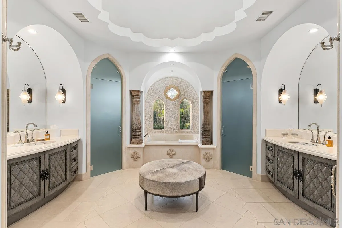 16304 Via De Santa Fe Rancho Santa Fe, CA 92091 - Photo 18 of 35