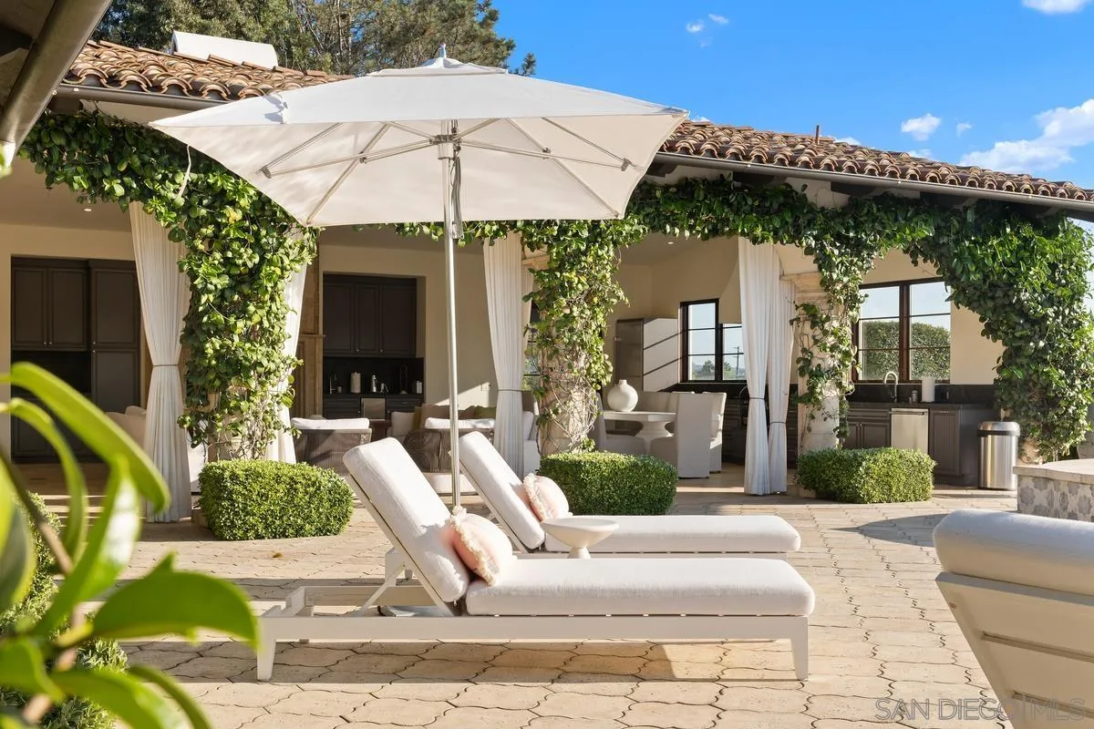 16304 Via De Santa Fe Rancho Santa Fe, CA 92091 - Photo 28 of 35