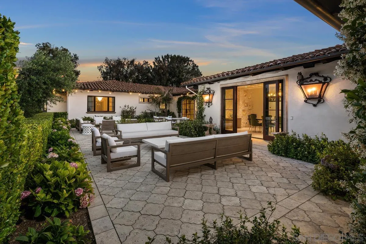 16304 Via De Santa Fe Rancho Santa Fe, CA 92091 - Photo 32 of 35