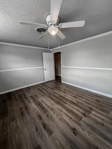 $449,000 | 1690 Highway 70, Plainview, TX 79072