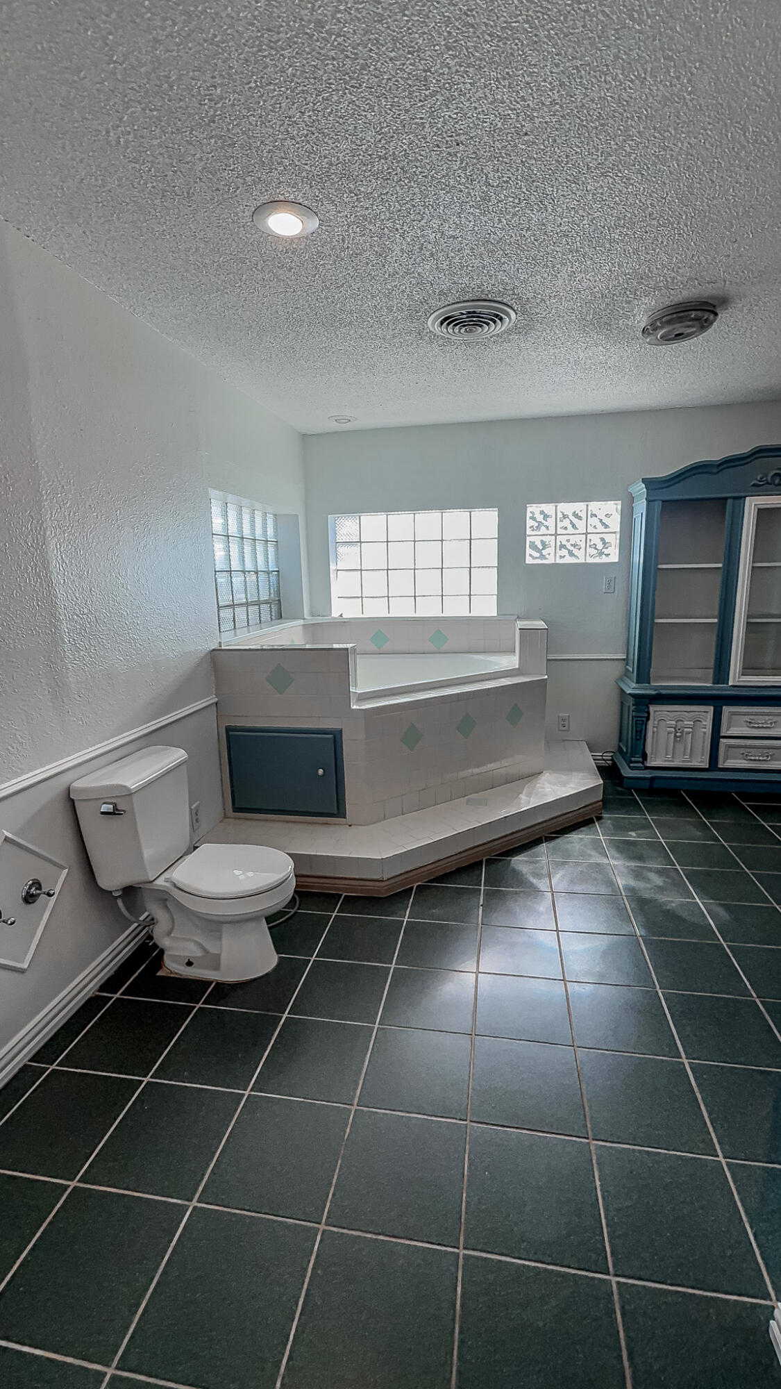 1690 Highway 70 Plainview, TX 79072 - Photo 28 of 77 IMG_9056