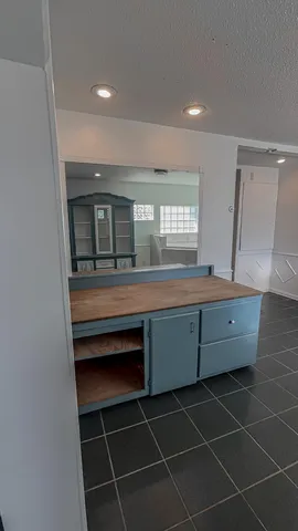 $449,000 | 1690 Highway 70, Plainview, TX 79072