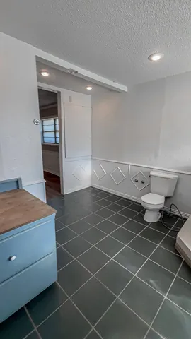 $449,000 | 1690 Highway 70, Plainview, TX 79072