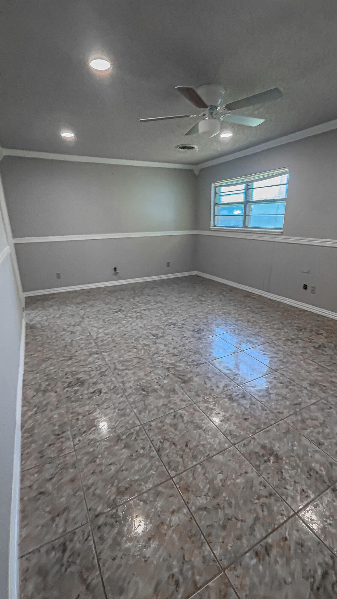 1690 Highway 70 Plainview, TX 79072 - Photo 39 of 77 IMG_9083