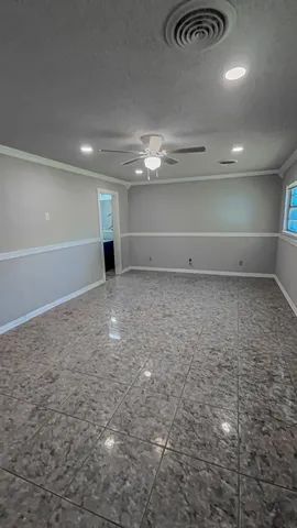 $449,000 | 1690 Highway 70, Plainview, TX 79072