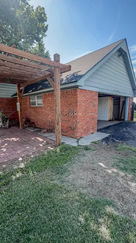 $449,000 | 1690 Highway 70, Plainview, TX 79072
