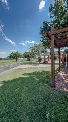 $449,000 | 1690 Highway 70, Plainview, TX 79072