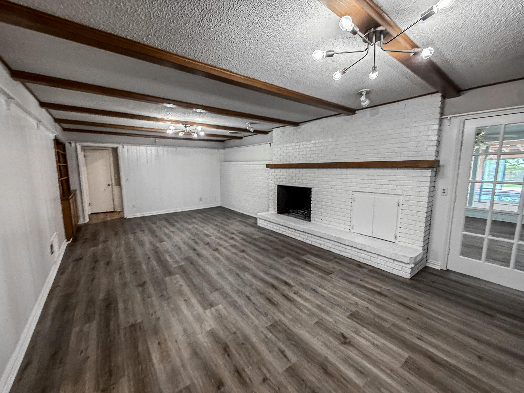 1690 Highway 70 Plainview, TX 79072 - Photo 6 of 77 IMG_9027