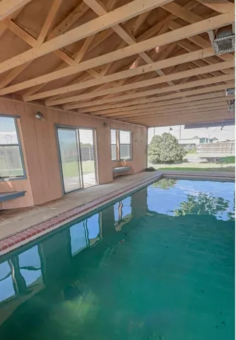 $449,000 | 1690 Highway 70, Plainview, TX 79072