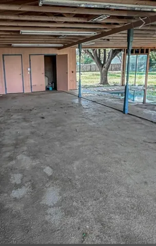 $449,000 | 1690 Highway 70, Plainview, TX 79072