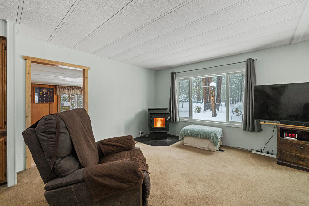 11374 Red Wing Loop Keno, OR 97627 - Photo 15 of 37 11347RedWingLp.-14