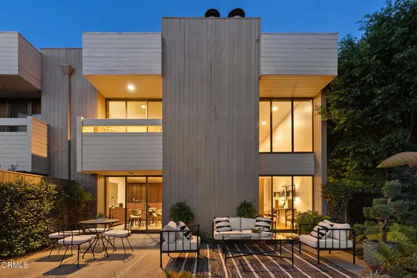 $1,575,000 | 200 Arroyo Terrace, Pasadena, CA 91103