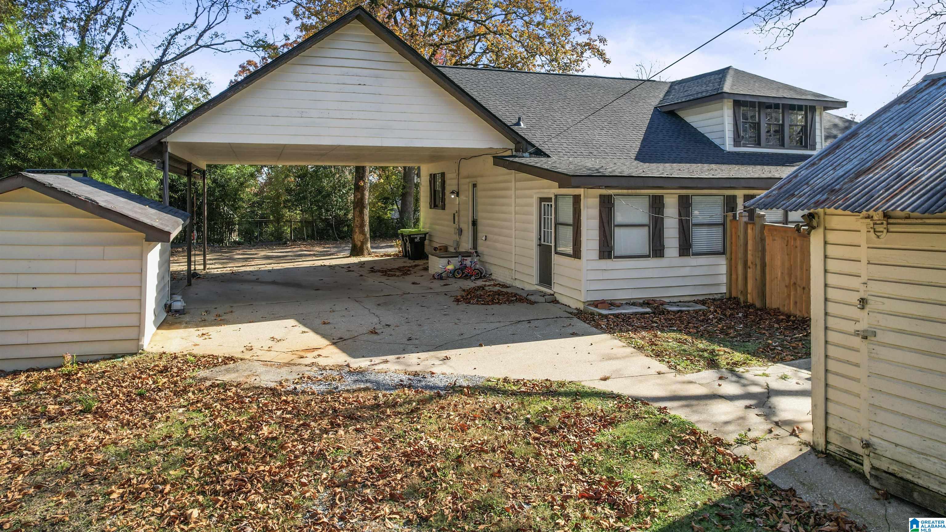 418 West Walnut Street Sylacauga, AL 35150 - Photo 6 of 43